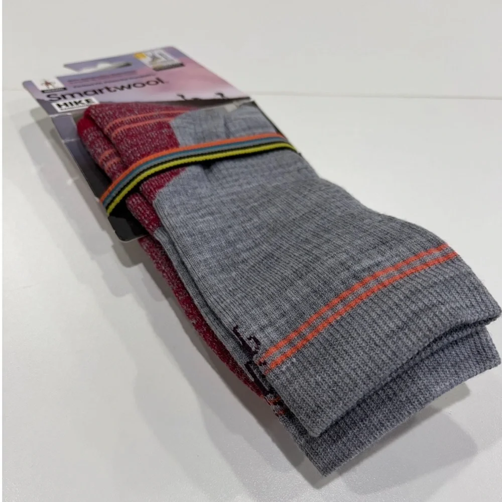 Smartwool Women's Large Hike Light Cushion Crew Socks Red Grey NWT Merino Wool